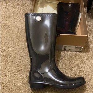 Ugg rain boots